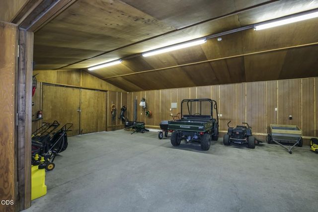 55383 Huntington Road, Bend, OR 97707