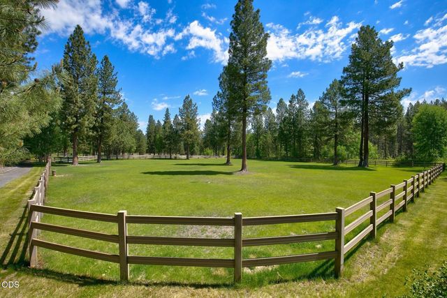 55383 Huntington Road, Bend, OR 97707