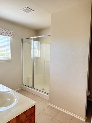 1427 Reiger Drive, Greenville, TX 75402