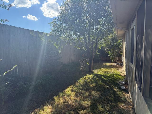 1427 Reiger Drive, Greenville, TX 75402