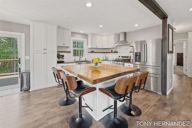 102 Sagamore Trail, Lowell, MI 49331