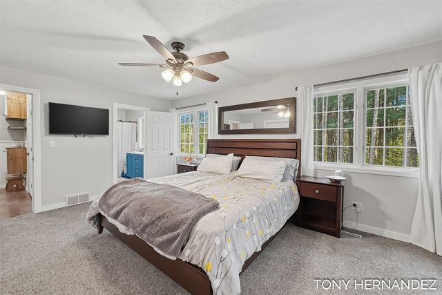 102 Sagamore Trail, Lowell, MI 49331