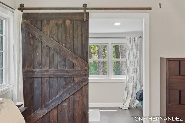 102 Sagamore Trail, Lowell, MI 49331