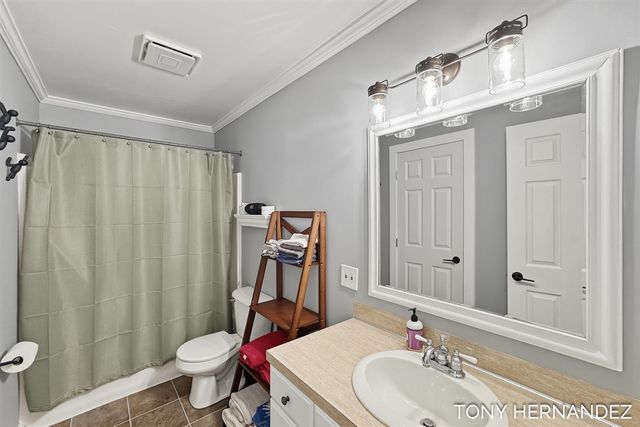 102 Sagamore Trail, Lowell, MI 49331