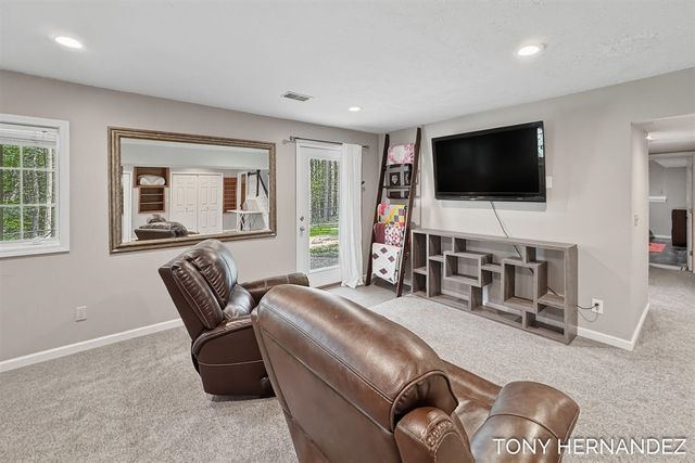 102 Sagamore Trail, Lowell, MI 49331