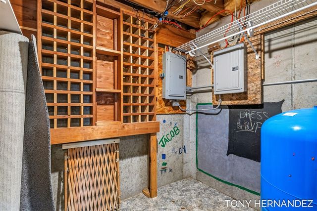 102 Sagamore Trail, Lowell, MI 49331