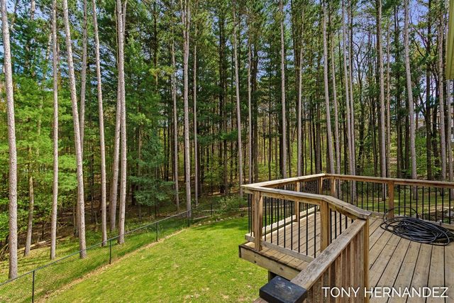 102 Sagamore Trail, Lowell, MI 49331