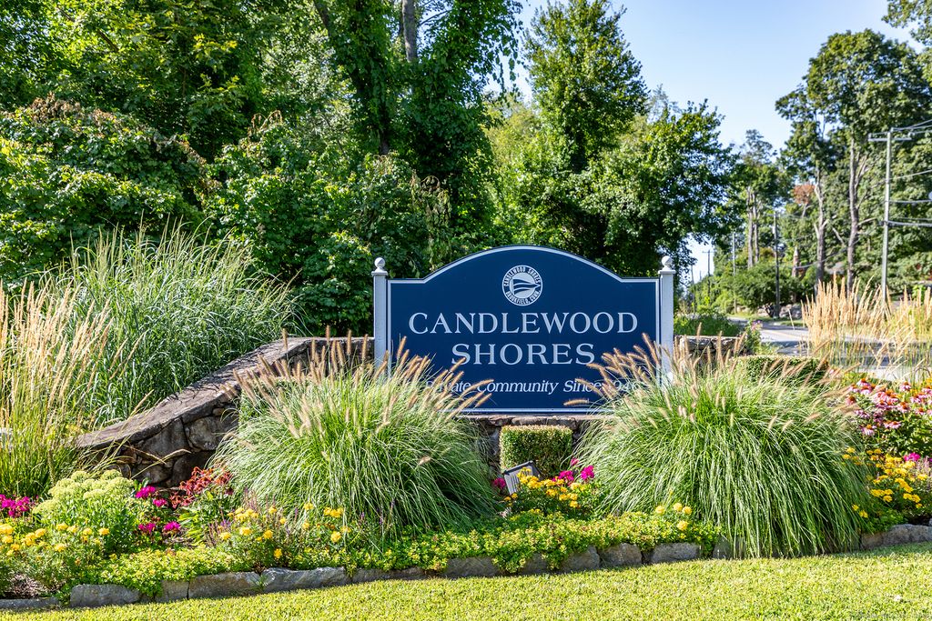 26 Twilight Lane, Brookfield, CT 06804