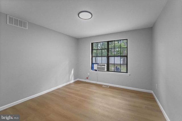 31 ACORN CT, Sicklerville, NJ 08081