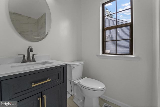 31 ACORN CT, Sicklerville, NJ 08081