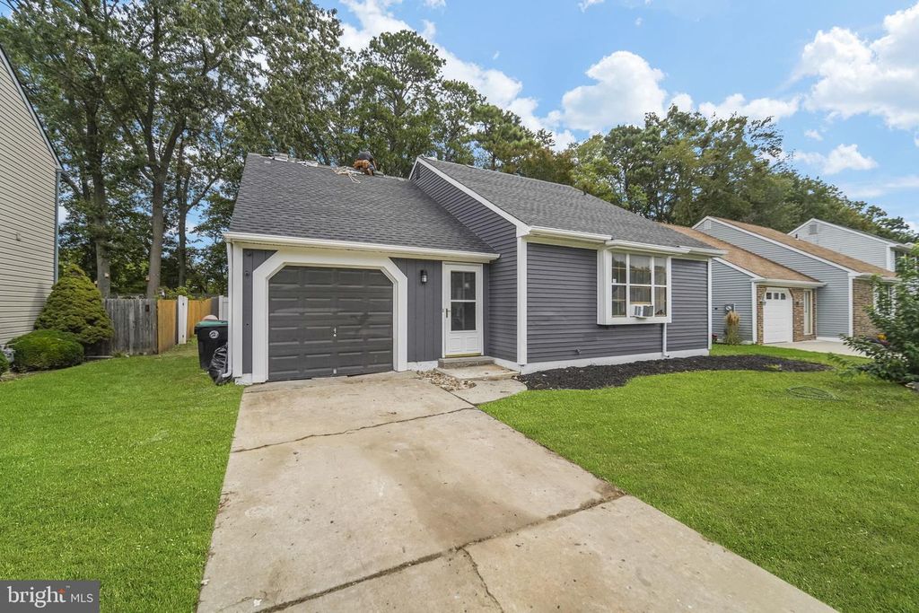 31 ACORN CT, Sicklerville, NJ 08081