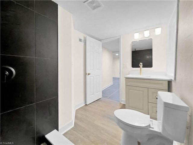 218 Palmer Street NW, Lenoir, NC 28645
