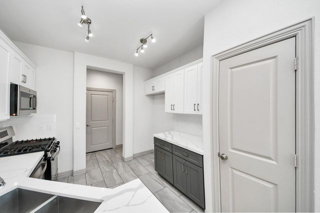 9720 Garcroft Street, Houston, TX 77029