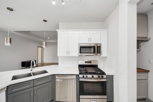 9720 Garcroft Street, Houston, TX 77029