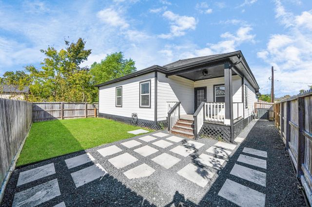 9720 Garcroft Street, Houston, TX 77029