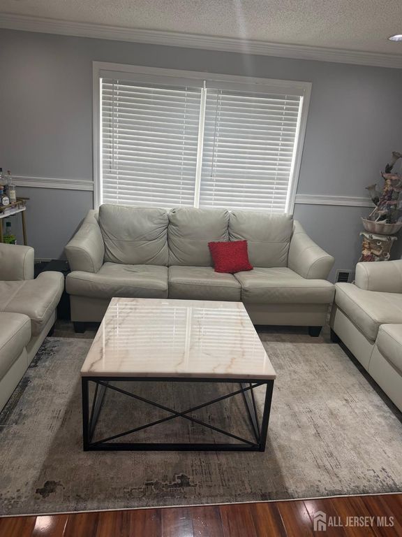 200 prestwick Way, Edison, NJ 08820