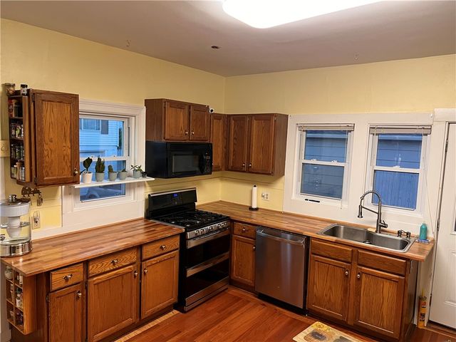 784 Atlantic Avenue, Rochester, NY 14609