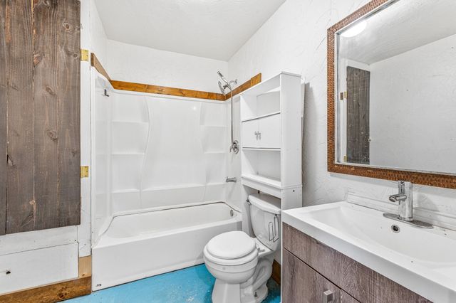 301 Gleese Street, Graham, TX 76450