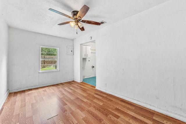 301 Gleese Street, Graham, TX 76450