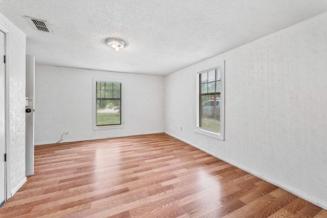 301 Gleese Street, Graham, TX 76450