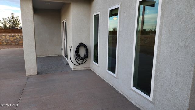 12053 Hidden Gardens Place, Socorro, TX 79927