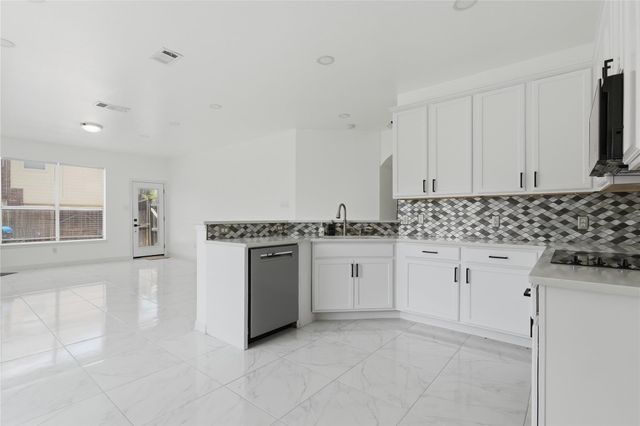 5001 Spicewood Drive, Mckinney, TX 75070