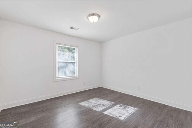 433 W Lake Avenue NW, Atlanta, GA 30318