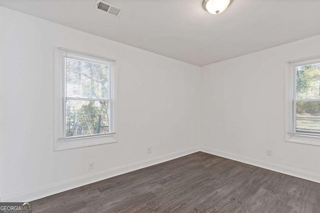 433 W Lake Avenue NW, Atlanta, GA 30318