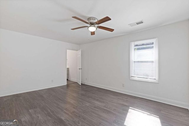 433 W Lake Avenue NW, Atlanta, GA 30318