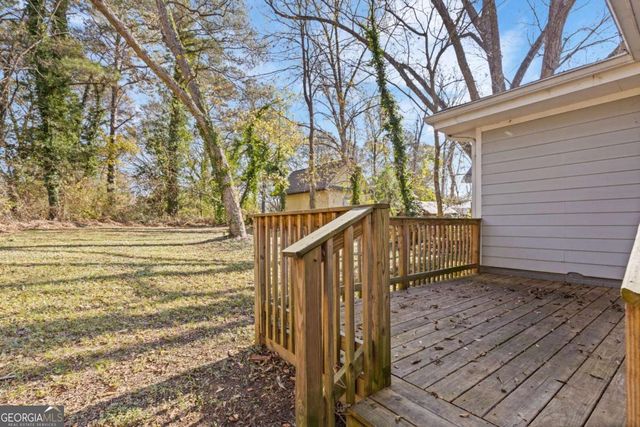 433 W Lake Avenue NW, Atlanta, GA 30318