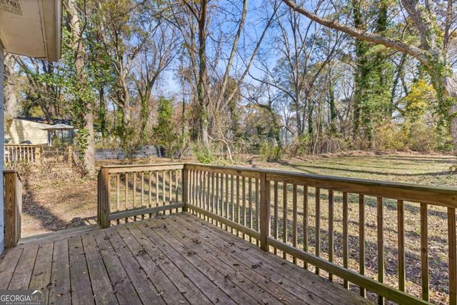 433 W Lake Avenue NW, Atlanta, GA 30318