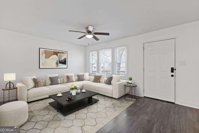 433 W Lake Avenue NW, Atlanta, GA 30318