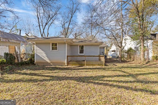 433 W Lake Avenue NW, Atlanta, GA 30318