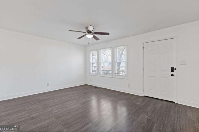 433 W Lake Avenue NW, Atlanta, GA 30318