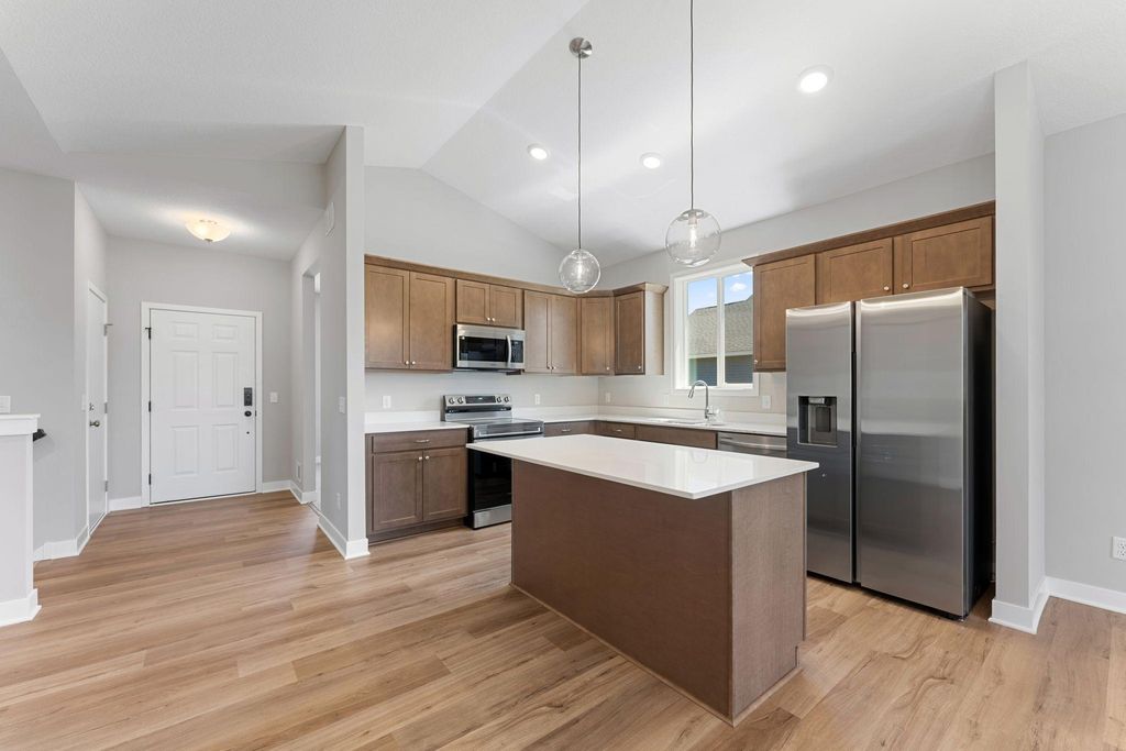 2120 Ridgepointe Drive, Hastings, MN 55033 — photo 2