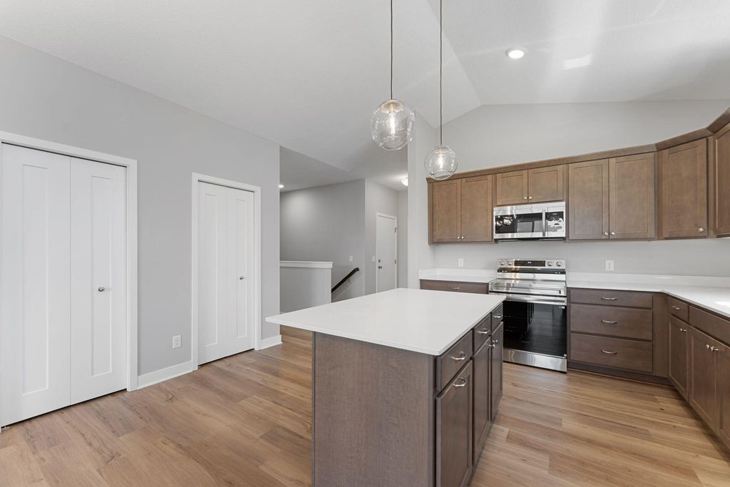 2120 Ridgepointe Drive, Hastings, MN 55033 — photo 4