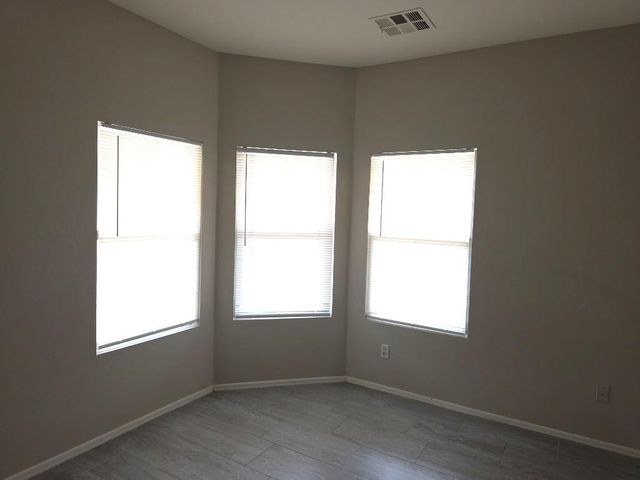 9927 W Southgate Avenue, Tolleson, AZ 85353