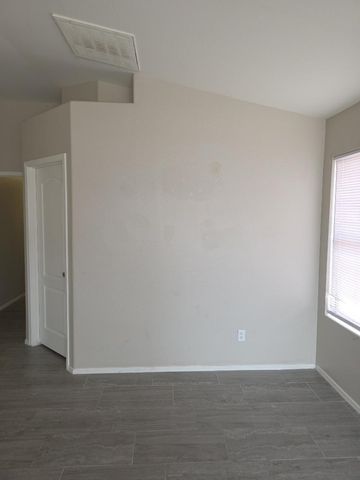 9927 W Southgate Avenue, Tolleson, AZ 85353