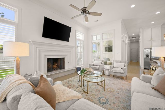 3143 Pointe-marie Dr, Baton Rouge, LA 70820