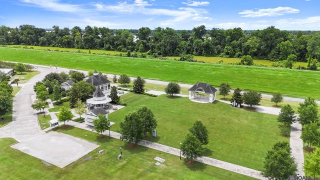 3143 Pointe-marie Dr, Baton Rouge, LA 70820