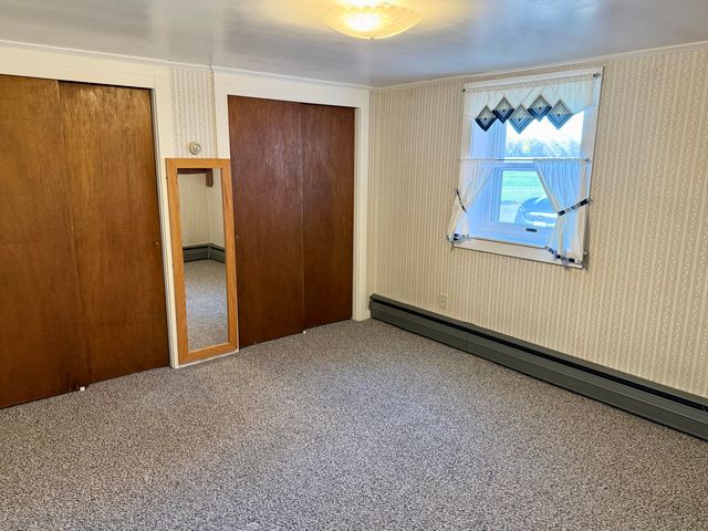 10519 US-9, Champlain, NY 12919