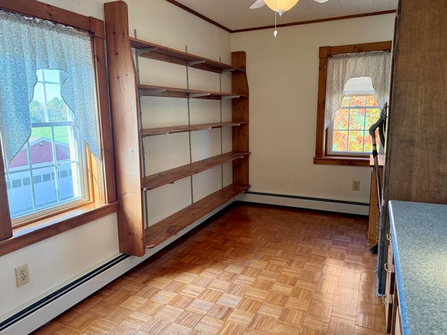 10519 US-9, Champlain, NY 12919