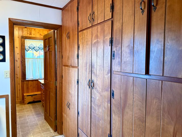 10519 US-9, Champlain, NY 12919