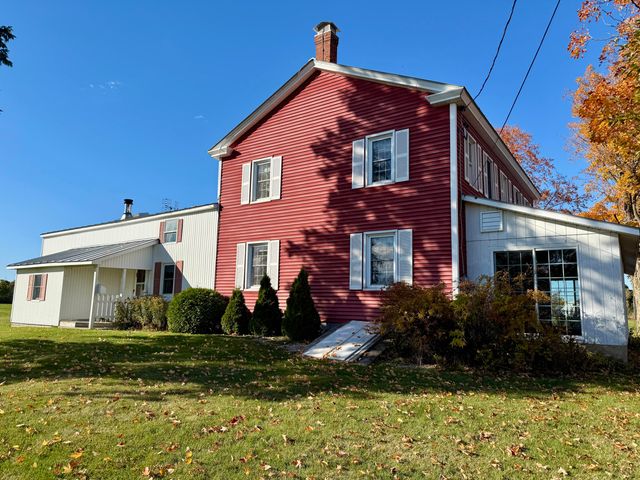 10519 US-9, Champlain, NY 12919