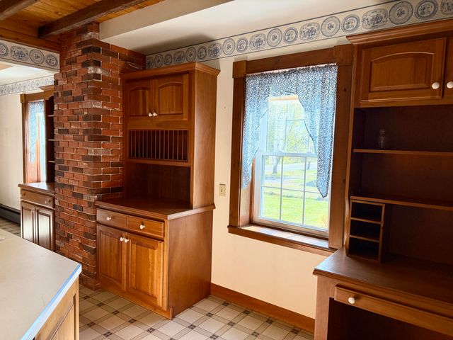 10519 US-9, Champlain, NY 12919