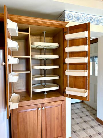 10519 US-9, Champlain, NY 12919