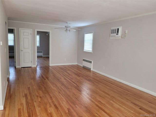20 Edmund Street 2, Lynbrook, NY 11563