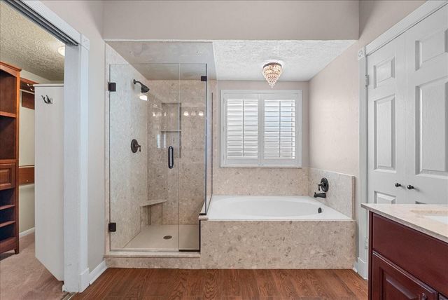 1006 Chesterwood Drive, Pearland, TX 77581