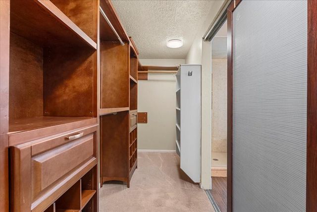 1006 Chesterwood Drive, Pearland, TX 77581
