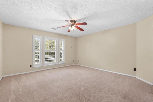 1006 Chesterwood Drive, Pearland, TX 77581